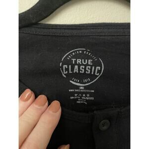 True Classic Henley Long Sleeve Knit T-Shirt Black Button Front Men's Size L